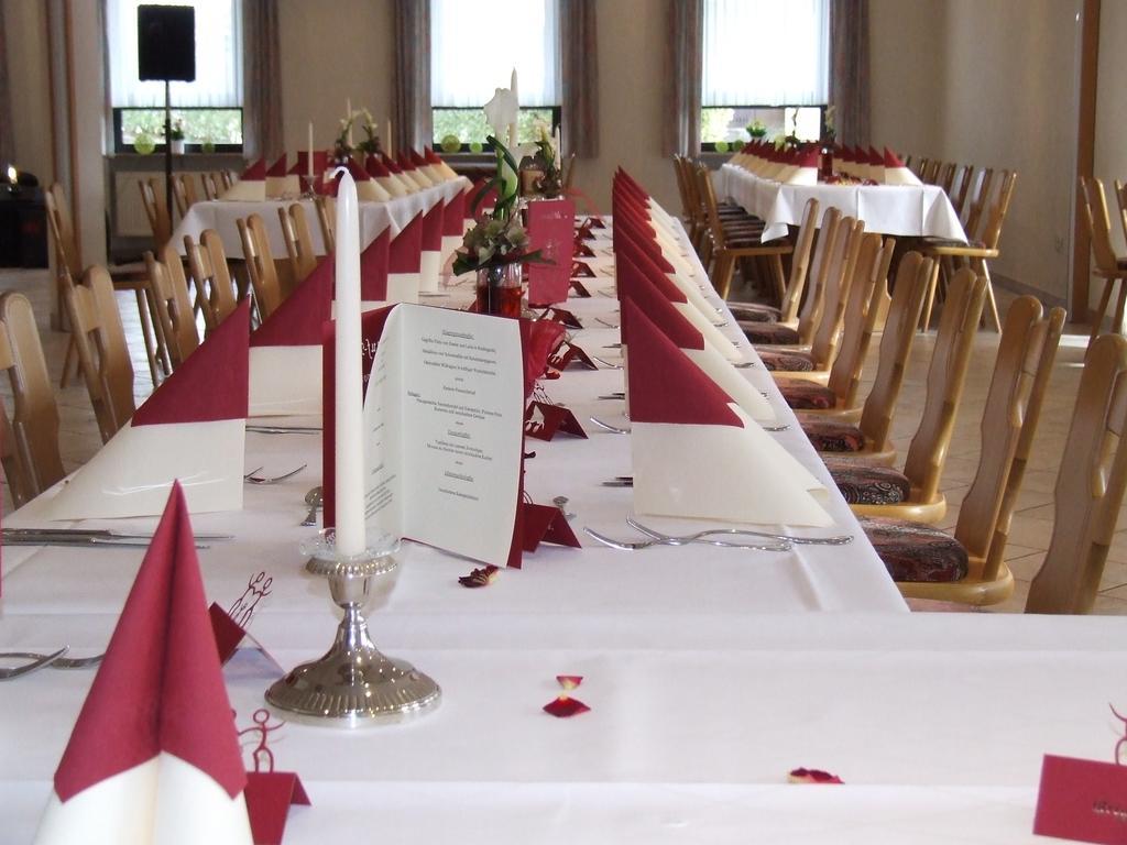 Hotel Drei Lilien Waldbrunn  Zewnętrze zdjęcie